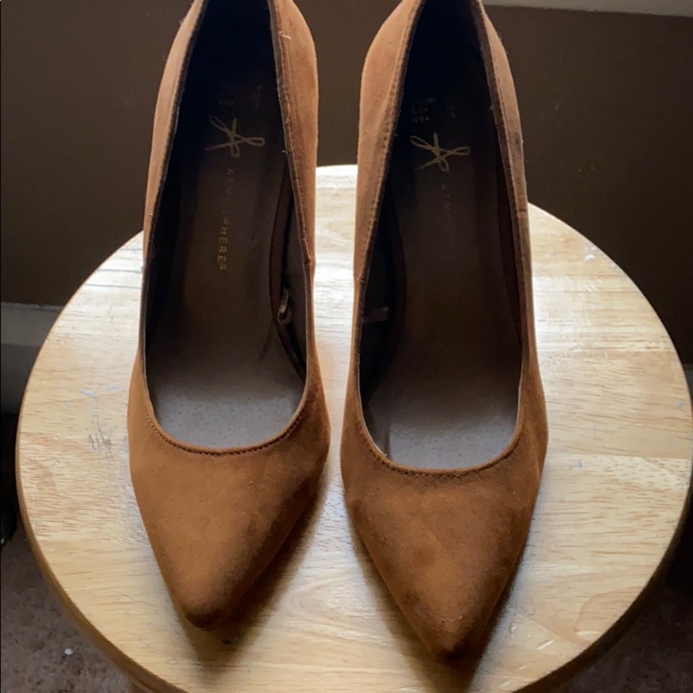 Cognac color Pumps